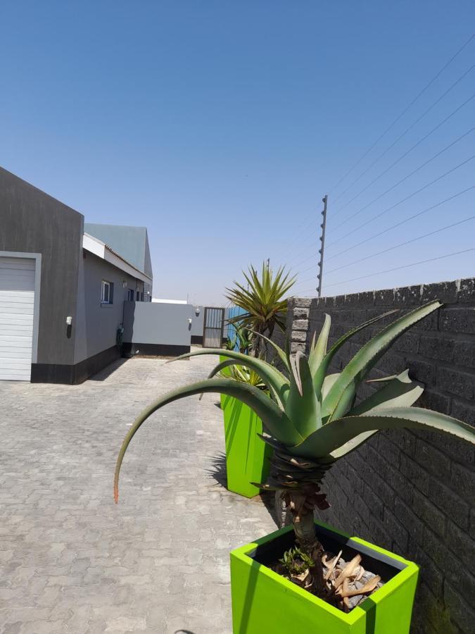 Kelpmeeu Self- Catering Apartments Swakopmund Kültér fotó