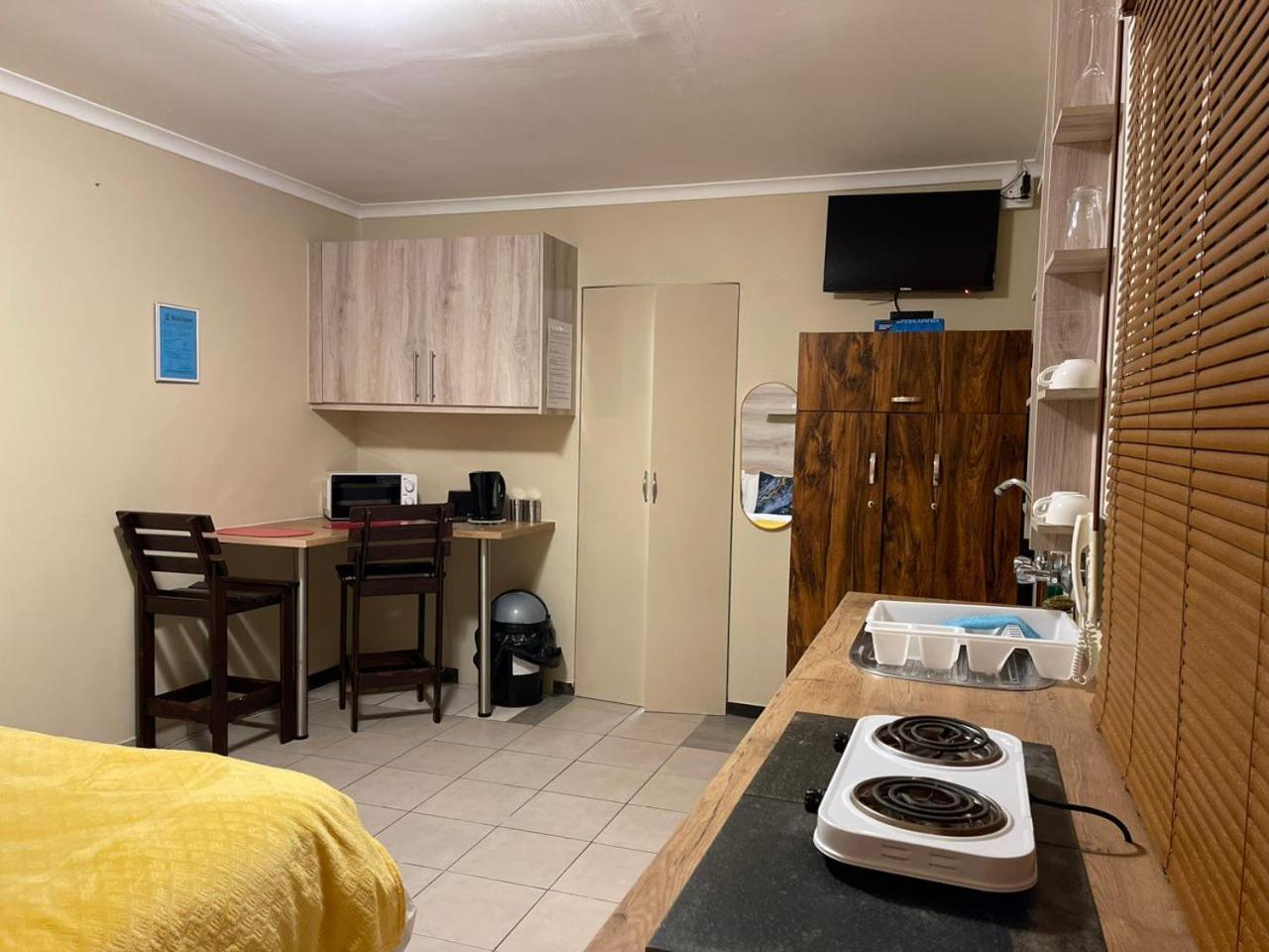 Kelpmeeu Self- Catering Apartments Swakopmund Kültér fotó